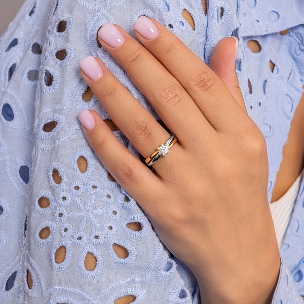 Золотое кольцо с фианитом (арт. 141053ж) – изображение 3