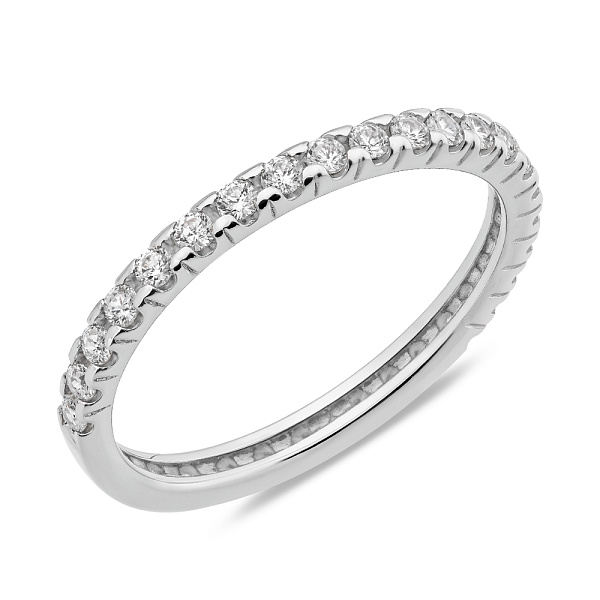 Кольцо из серебра с дорожкой из фианитов (арт. 7501/8167) – изображение 1
