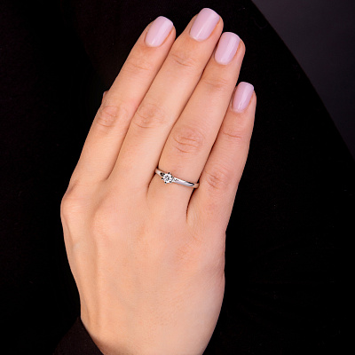 Помолвочное кольцо из белого золота с бриллиантом (арт. К341336010б)