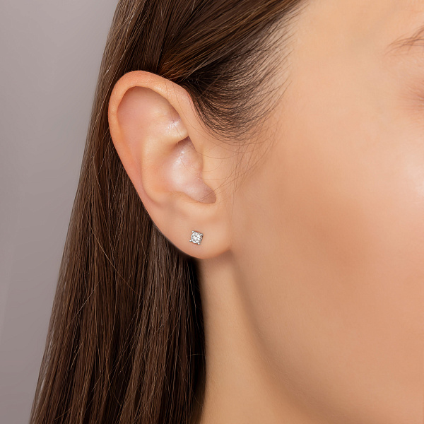 Золотые пусеты в белом цвете металла с бриллиантами (арт. С341158005б) – изображение 2