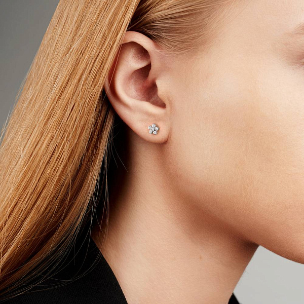 Серьги-пусеты из белого золота с бриллиантами (арт. Т011240010б) – изображение 2