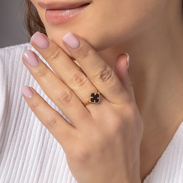 Каблучка з жовтого золота з оніксом (арт. 154873/9жо) – зображення 2