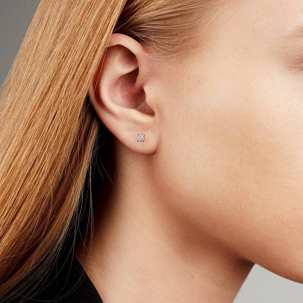 Золотые пусеты в белом цвете металла с бриллиантами (арт. С341158005б) – изображение 3