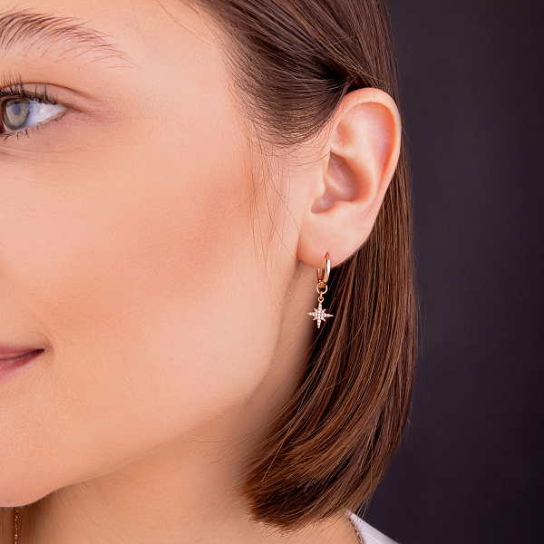 Золотые серьги с фианитами (арт. 110015) – изображение 2