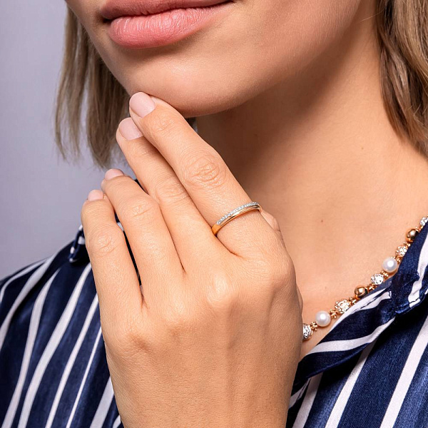 Кольцо из золота с дорожкой из бриллиантов (арт. К011249010) – изображение 2