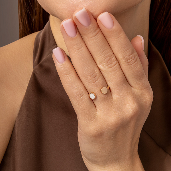 Золотое кольцо Лýна с эмалью (арт. 140934еп) – изображение 2