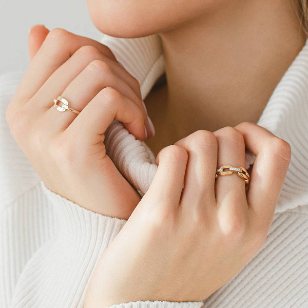 Золотое кольцо Звенья с фианитами (арт. 140690) – изображение 2