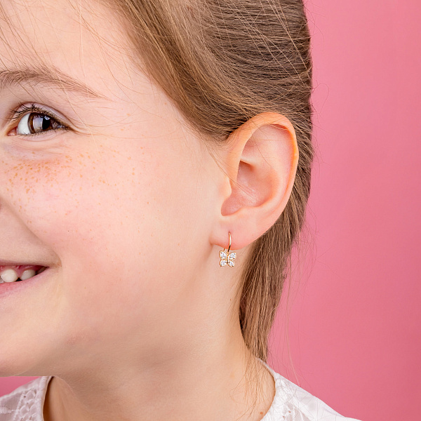 Детские золотые серьги «Бабочки» с фианитами (арт. 110281) – изображение 2