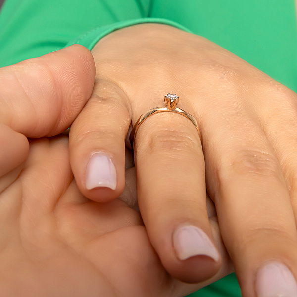 Золотое помолвочное кольцо с бриллиантом (арт. 1107151201) – изображение 3