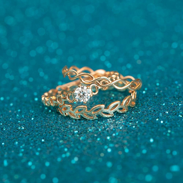 Золота каблучка "Листочки" без каміння (арт. 140854) – зображення 2