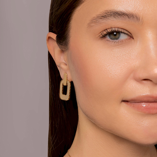 Золотые серьги без камней (арт. 1091822жм) – изображение 4