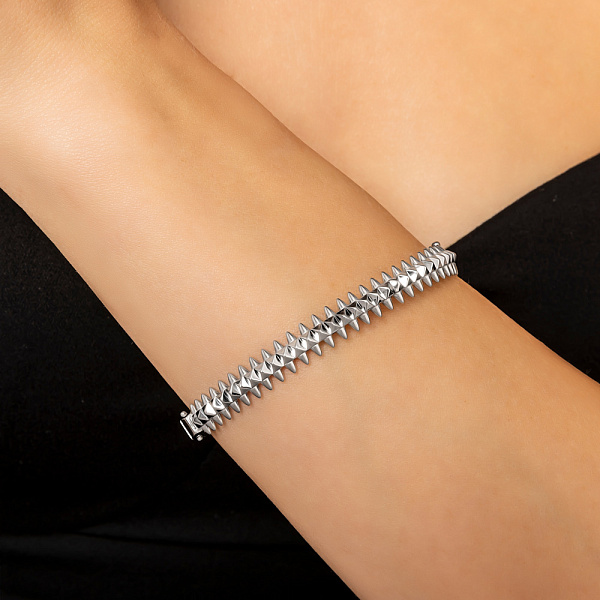 Жесткий браслет из белого золота (арт. 326842б) – изображение 3