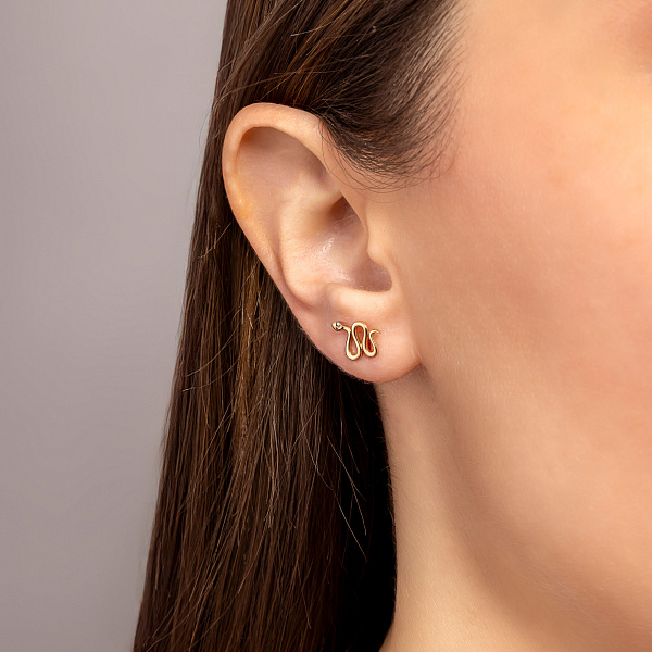 Сережки-пусеты «Змея» из красного золота (арт. 111127) – изображение 2