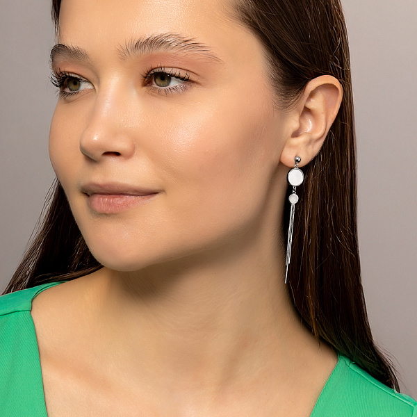 Серебряные серьги-пусеты с перламутром (арт. 7518/6954п) – изображение 3