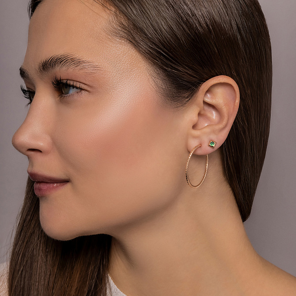 Одиночная серьга из красного золота с зелеными фианитами (арт. 105453зЯ) – изображение 3