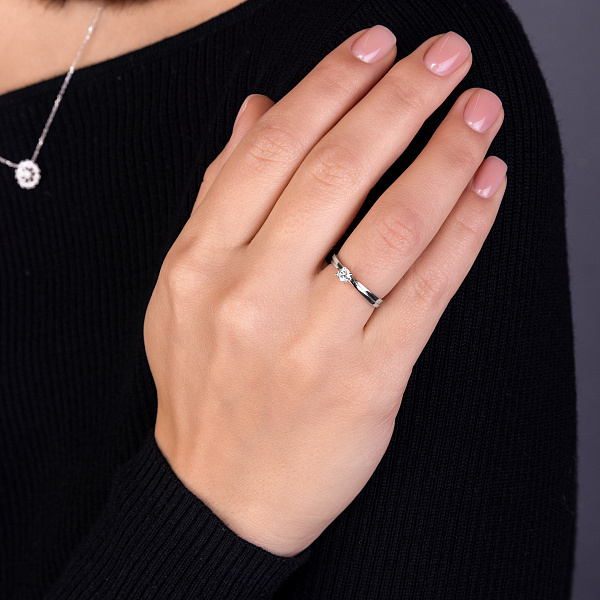 Кольцо для помолвки из белого золота с бриллиантом (арт. К011330015б) – изображение 2