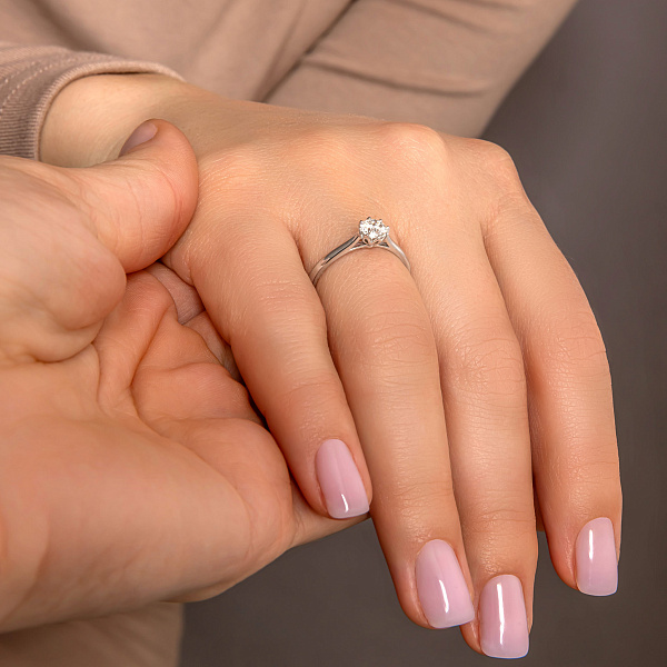 Золота каблучка для заручин з діамантом (арт. К01144705046б) – зображення 5