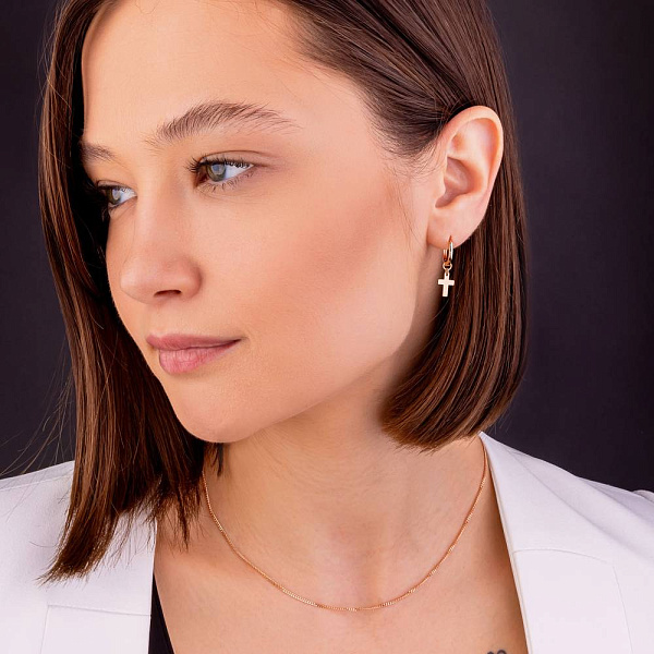 Золотые серьги с крестиками (арт. 110016) – изображение 3