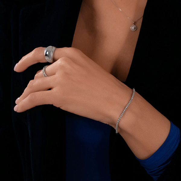 Золотое кольцо в белом цвете металла с бриллиантами (арт. К011122010б) – изображение 2