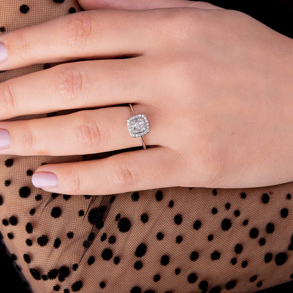 Золотое кольцо с бриллиантами (арт. К341347020б) – изображение 3