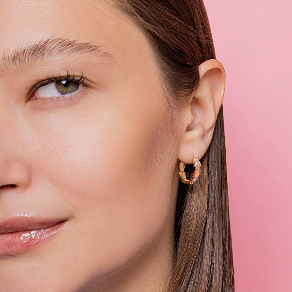 Серьги-кольца из красного золота с фианитами (арт. 1091444) – изображение 3