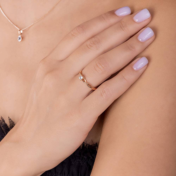 Кольцо из красного золота с бриллиантом (арт. К011326015) – изображение 2