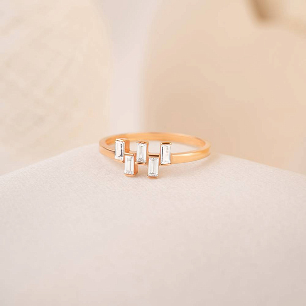 Каблучка з червоного золота з фіанітами (арт. 155579) – зображення 3