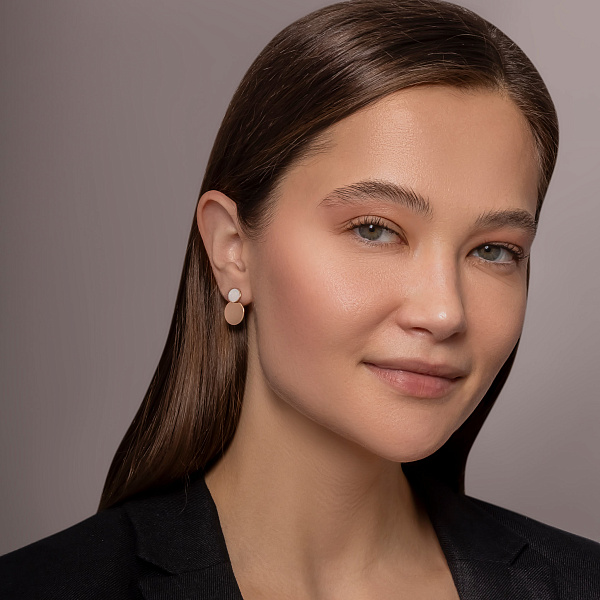 Сережки-пусети Лýна з золота з емаллю (арт. 110295еп) – зображення 3