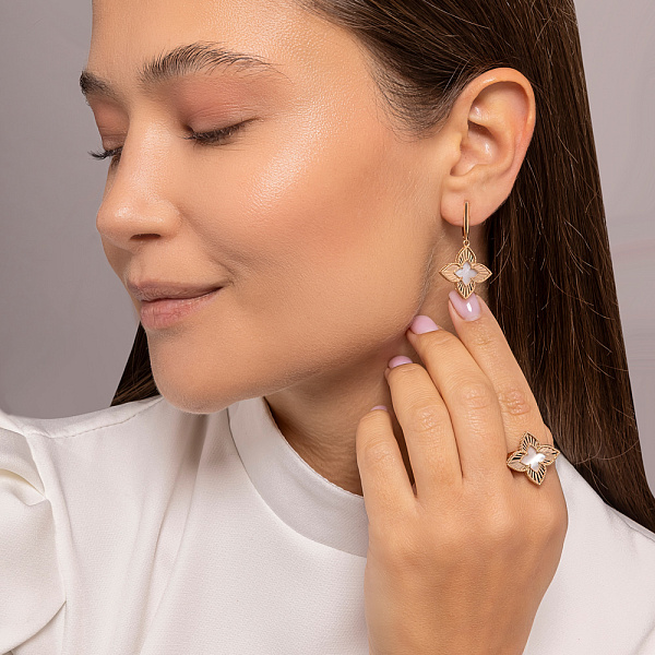 Золота каблучка з перламутром (арт. 141341п) – зображення 5