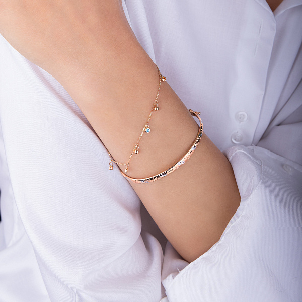 Золотой браслет с подвесками с цветными фианитами (арт. 326390цв) – изображение 2