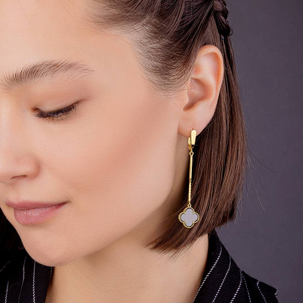 Золотые серьги Клевер с ониксом (арт. 1091251/15жо) – изображение 3