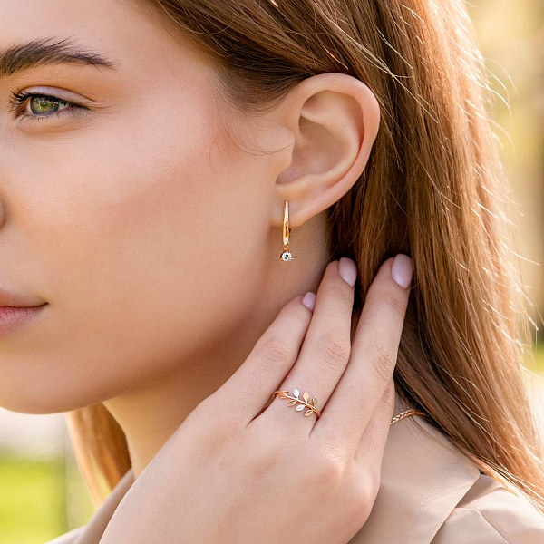 Золотые серьги с подвесками с фианитом (арт. 110168) – изображение 2