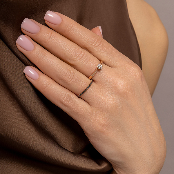 Золотое кольцо с черными бриллиантами (арт. К011483015ч) – изображение 2