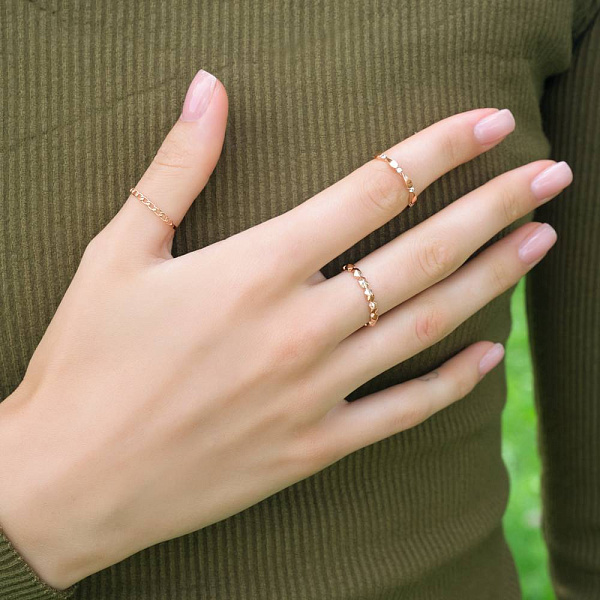 Тонка каблучка з золота з фіанітами (арт. 155891) – зображення 3