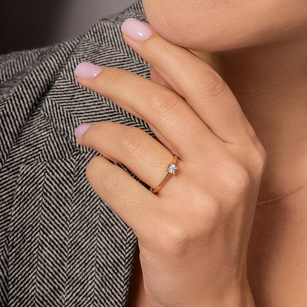 Золота каблучка з діамантом (арт. К011733005) – зображення 3