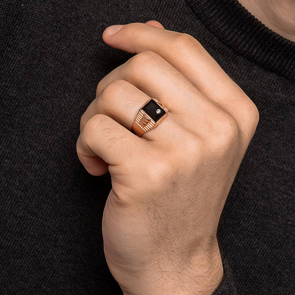 Золотая печатка с ониксом (арт. 180554о) – изображение 2