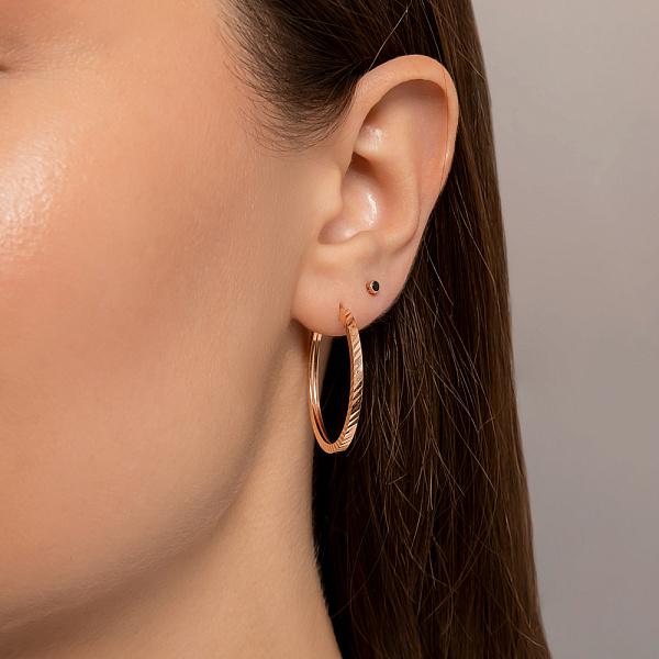 Золотая одиночная серьга с черным фианитам (арт. 110314чЯ) – изображение 2