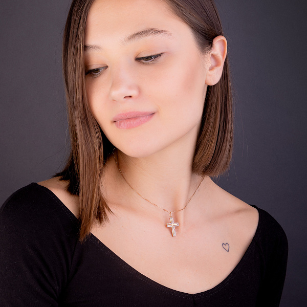 Золотой крест с фианитами (арт. 3105747101) – изображение 3