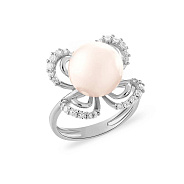 Золотое кольцо с жемчугом и фианитами (арт. 153221бпрлб)