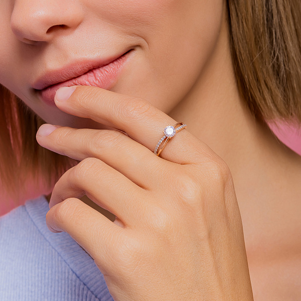 Золотое кольцо с фианитами (арт. 1191018101) – изображение 2