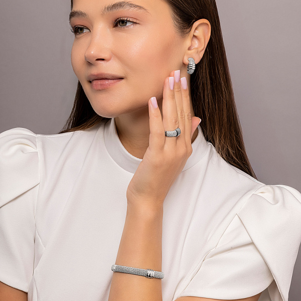 Жорсткий браслет з білого золота (арт. 3261322б) – зображення 4