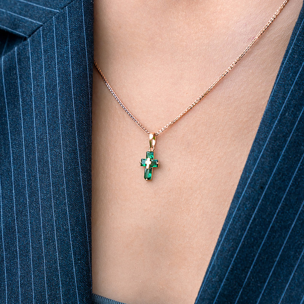 Хрестик з червоного золота з зеленими фіанітами (арт. 440895з) – зображення 4