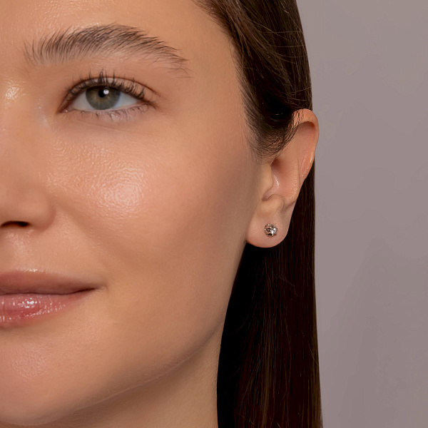 Пусеты из белого золота с бриллиантами (арт. Т011084010б) – изображение 4