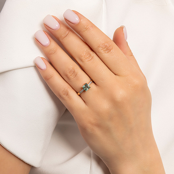 Золотое кольцо с кварцем и фианитами (арт. 144800Пз) – изображение 3