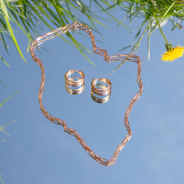 Сережки-кільця з комбінованого золота з фіанітами (арт. 109283/20кб) – зображення 2