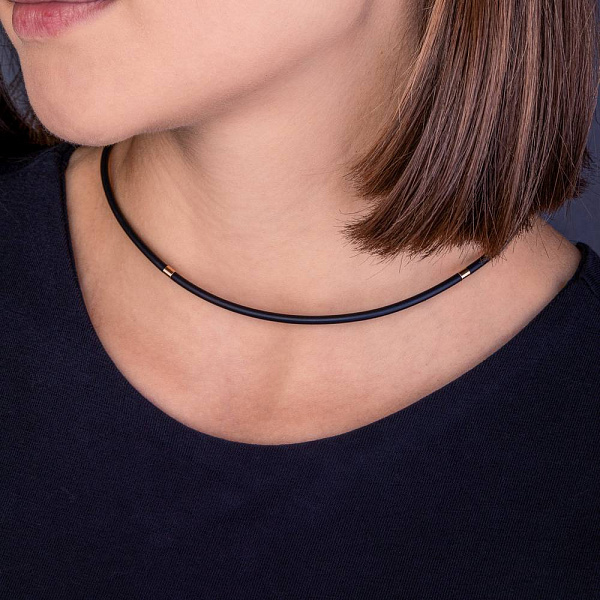 Ювелирный шнурок с каучука с вставками из красного золота  (арт. 360126) – изображение 3