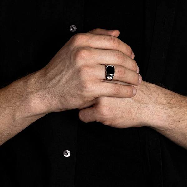 Печатка из серебра с золотой накладкой и ониксом (арт. 7206/730/1о) – изображение 2