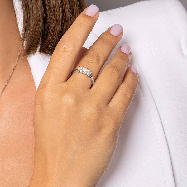 Кольцо из белого золота с бриллиантами (арт. К341519070б) – изображение 3