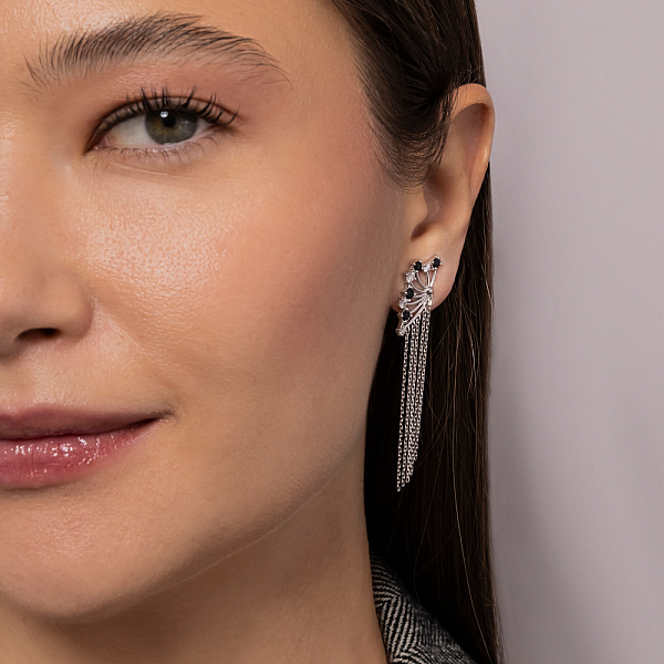 Длинные золотые серьги с сапфиром и бриллиантами (арт. Т111372бс) – изображение 4