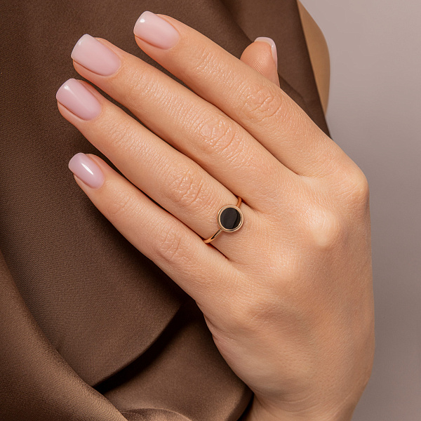 Золотое кольцо Лýна с эмалью (арт. 141216еч) – изображение 2